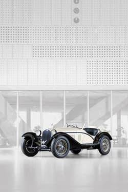 Automobile. Two Centuries of History - Gianluigi Ricuperati