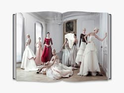Galeria - zdjęcie nr. 3 - Dior. New Looks wer. angielska