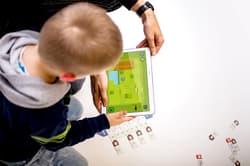 Galeria - zdjęcie nr. 2 - Gra Scottie Go!