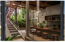 Galeria - zdjęcie nr. 2 - Homes For Our Time. Contemporary Houses around the World. 45th Ed.