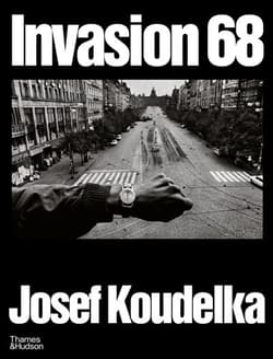 Invasion Prague 68 - Josef Koudelka