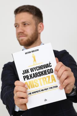 Galeria - zdjęcie nr. 4 - Jak wychować piłkarskiego Mistrza. I nie spieprzyć mu przy tym życia.