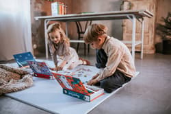 Galeria - zdjęcie nr. 3 - Janod Magnetyczna układanka Kostiumy Dziewczynka Magnetibook