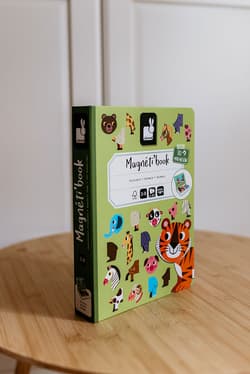 Galeria - zdjęcie nr. 3 - Janod Magnetyczna układanka Zwierzęta Magnetibook
