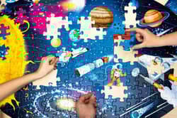 Galeria - zdjęcie nr. 2 - Książka i puzzle Poznawaj, baw się, odkrywaj Kosmos 205 elementów