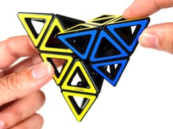 Galeria - zdjęcie nr. 2 - Łamigłówka Hollow Pyraminx Recent Toys poziom 3,5/5