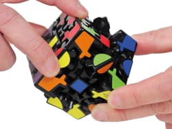 Galeria - zdjęcie nr. 3 - Łamigłówka zręcznościowa Gear Cube