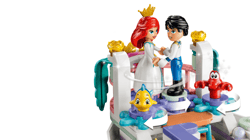 Galeria - zdjęcie nr. 2 - LEGO Disney Princess Królewska Łódź weselna Arielki 43299