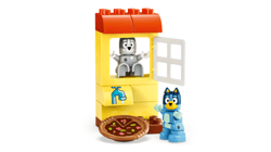 Galeria - zdjęcie nr. 3 - LEGO Duplo Bluey Pizzerki z Muffinką i Blue 10469