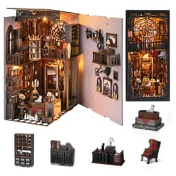 Galeria - zdjęcie nr. 4 - Miniaturowy domek Book Nook Dracula family