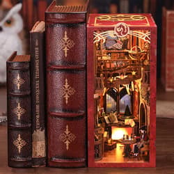 Galeria - zdjęcie nr. 3 - Miniaturowy domek Book Nook Pokój Wspólny Szkoły Magii