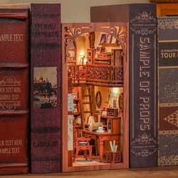 Galeria - zdjęcie nr. 4 - Miniaturowy domek Book Nook Sekretny gabinet