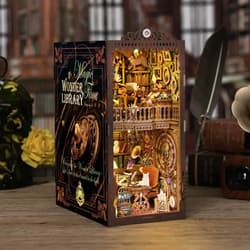 Galeria - zdjęcie nr. 2 - Miniaturowy domek Book Nook Świątynia wiedzy