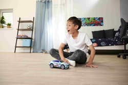 Galeria - zdjęcie nr. 2 - Muzyczny pojazd Mercedes E Dickie Toys Streets Beatz 23,5 cm