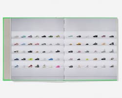 Galeria - zdjęcie nr. 3 - Nike. ICONS wer. angielska