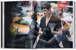 Galeria - zdjęcie nr. 2 - Peter Lindbergh. Dior. 40th Ed. wer. angielska