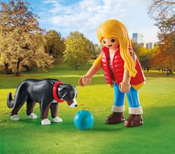 Galeria - zdjęcie nr. 2 - Playmobil Dziewczynka z psem pasterskim 71738