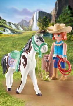 Galeria - zdjęcie nr. 2 - Playmobil Ellie i Sawdust ćwiczące western riding 71358