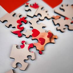 Galeria - zdjęcie nr. 4 - Puzzle 50 drewniane Kotek pełen miłości