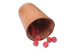 Skórzany kubek do kości