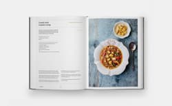 Galeria - zdjęcie nr. 5 - The Regional Italian Cookbook. Recipes from The Silver Spoon wer. angielska