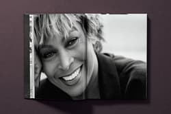 Galeria - zdjęcie nr. 3 - Tina Turner by Peter Lindbergh wer. angielska