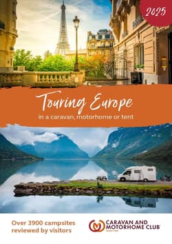 Touring Europe 2025 In a Caravan, Motorhome or Tent wer. angielska - Opracowanie Zbiorowe