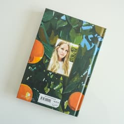 Galeria - zdjęcie nr. 3 - Violet robi mostek na trawie