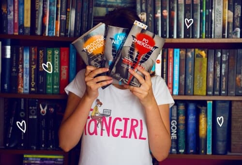 Galeria - zdjęcie nr. 4 - Koszulka "Fangirl" - rozmiar S